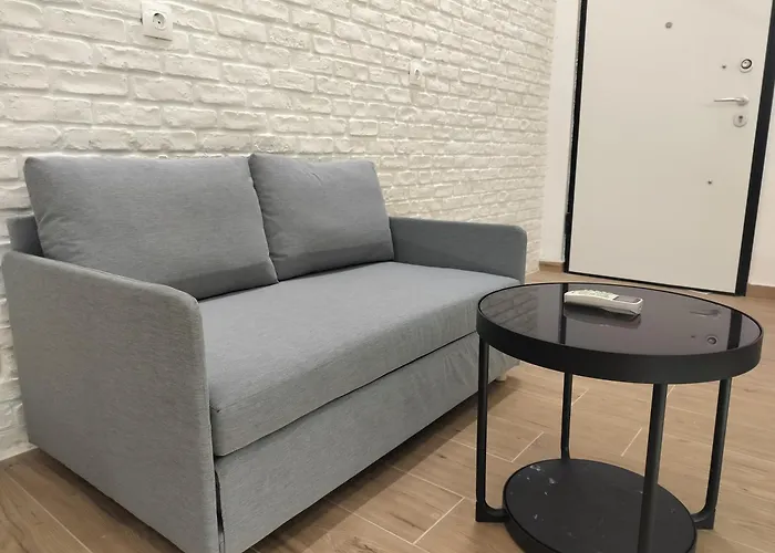 The White Loft - Explore Center By Foot