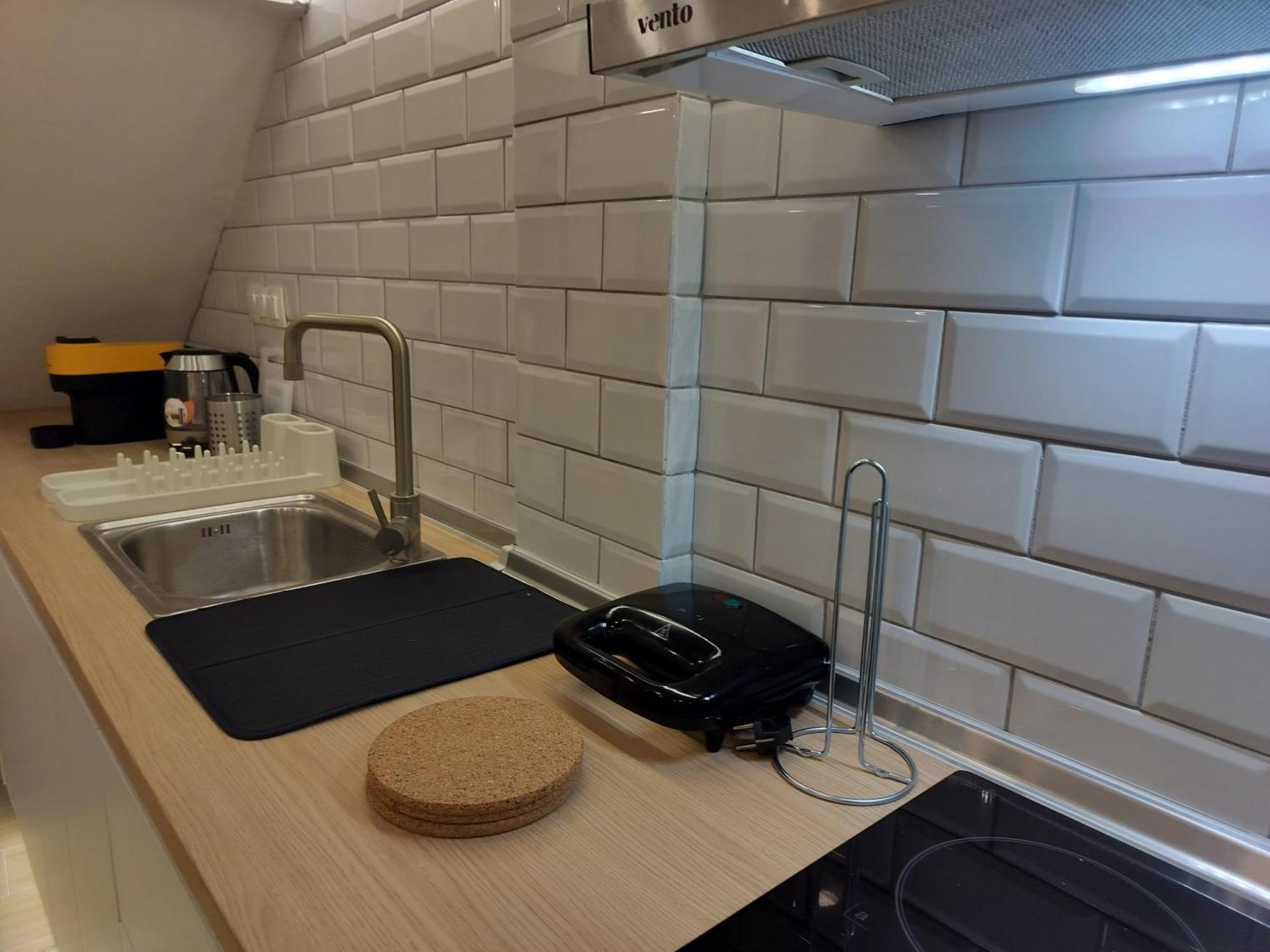The White Loft - Explore Center By Foot Selanik